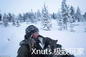 在-45℃的北极圈跟85只二哈过着“原始”生活，孤独的人是强大的